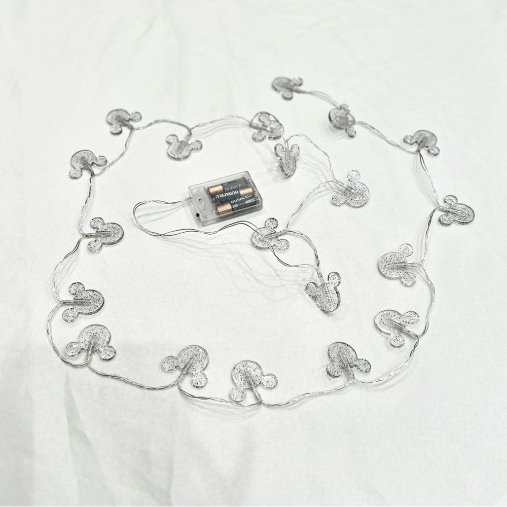 NWOT Mickey Mouse Shaped String Lights